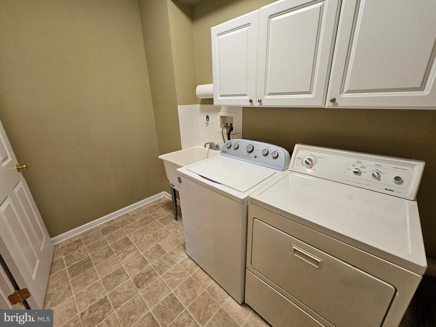 1509 Lexington Way photo 31