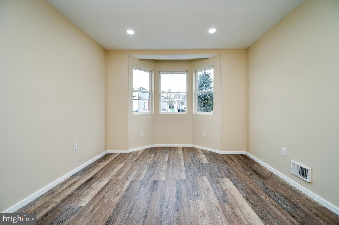 812 Bingaman Street photo 23
