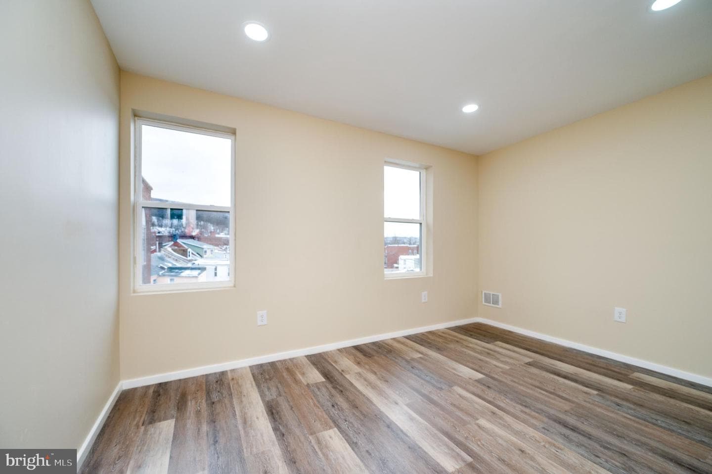 812 Bingaman Street photo 39