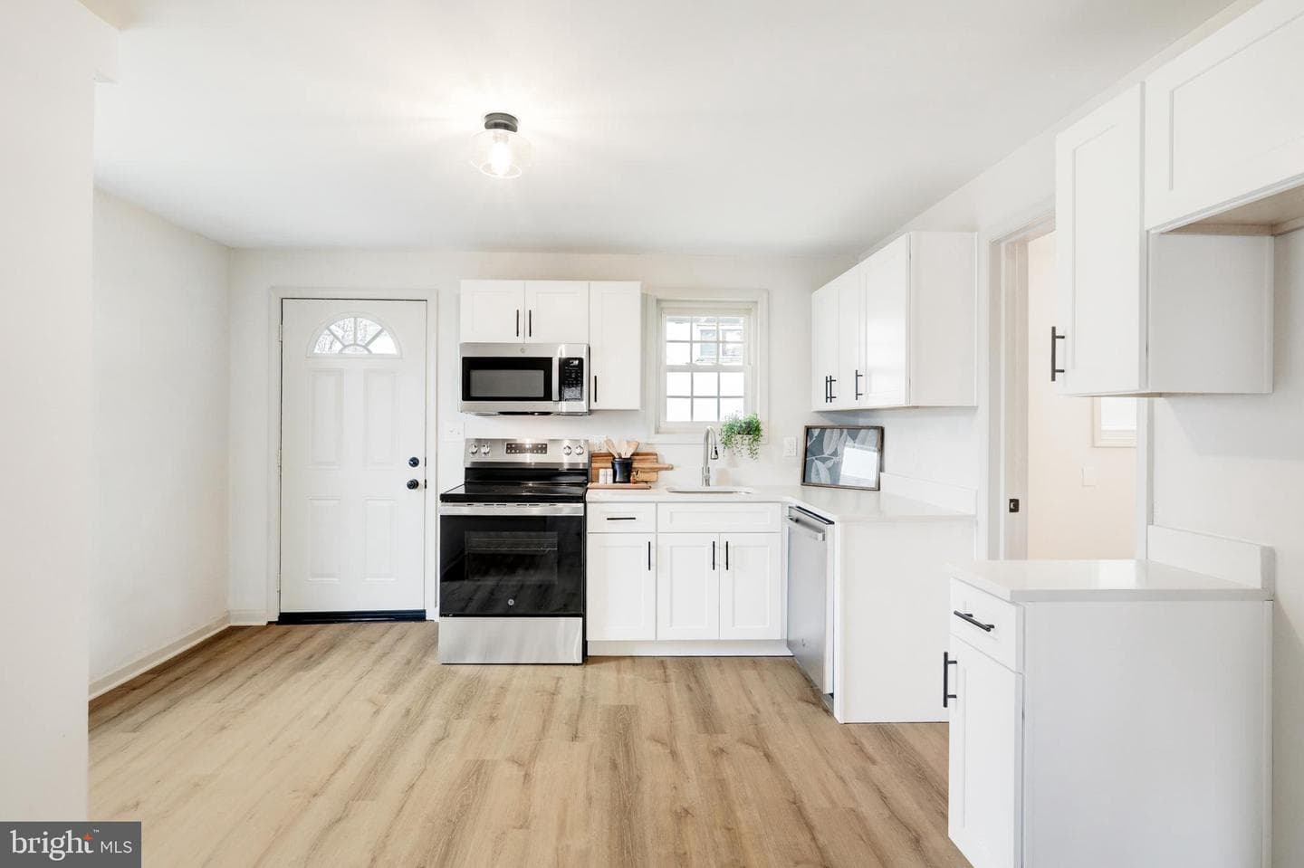 5 Edgewood Avenue photo 7