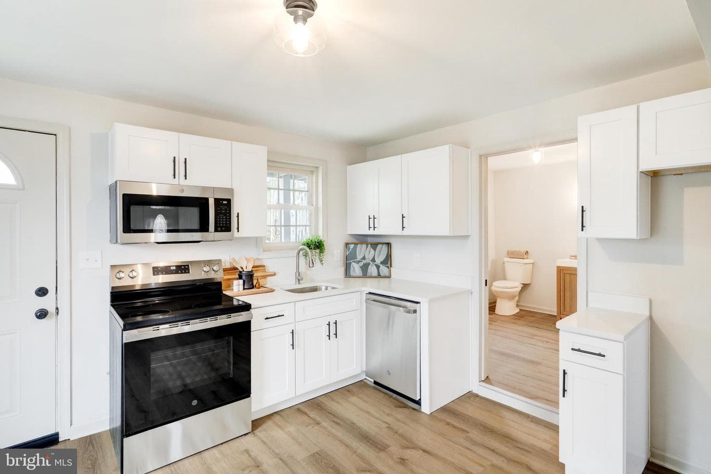 5 Edgewood Avenue photo 8