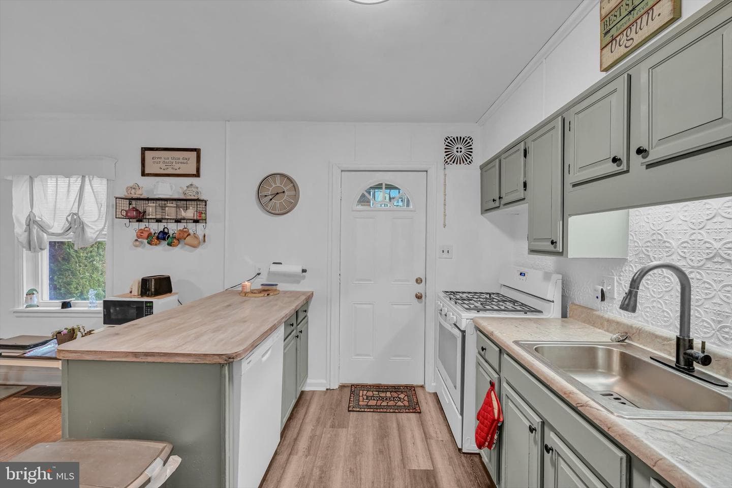 1425 N 13th Street photo 11