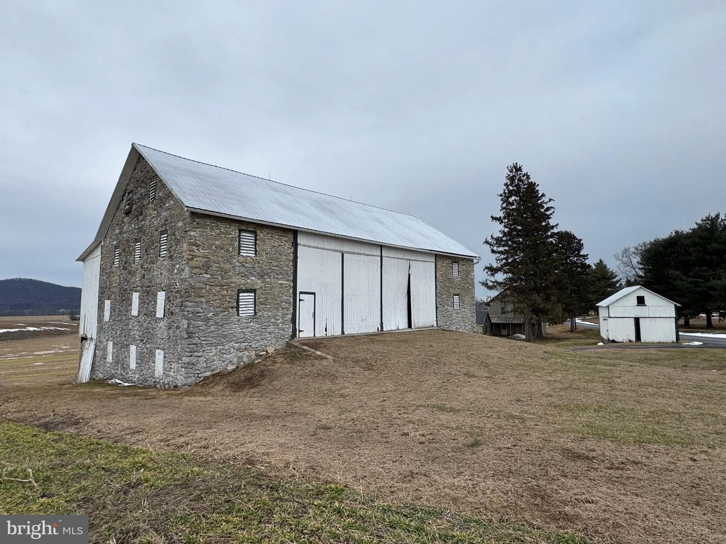 133 Hunter Road photo 27
