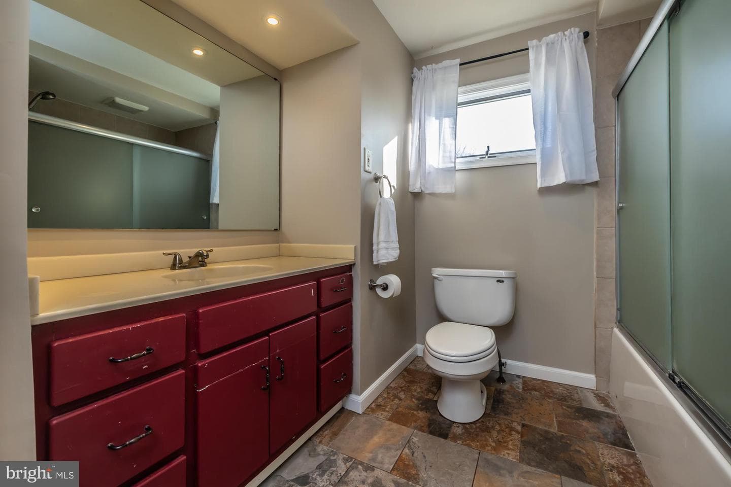 183 Worman Road photo 32