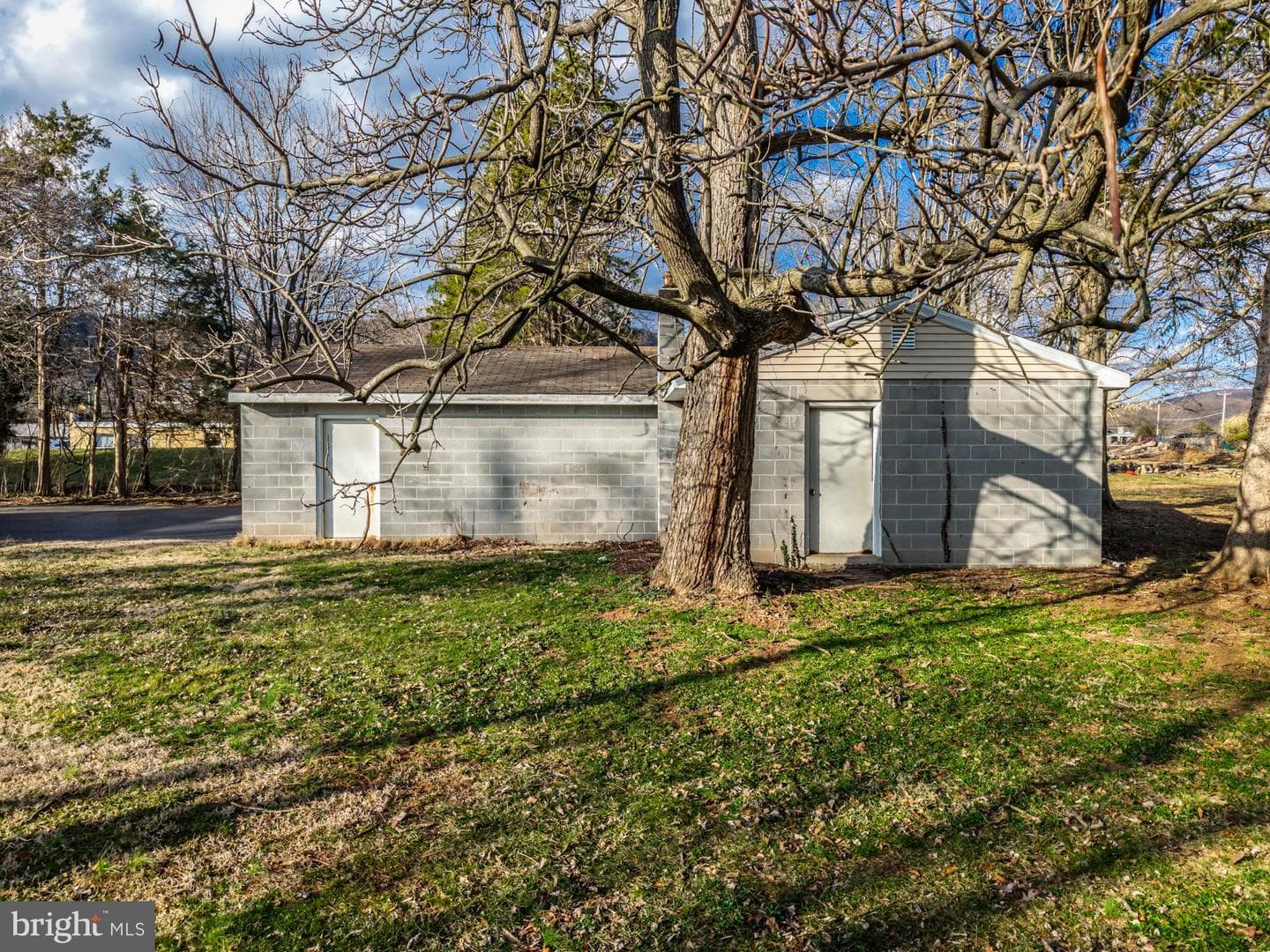 183 Worman Road photo 48