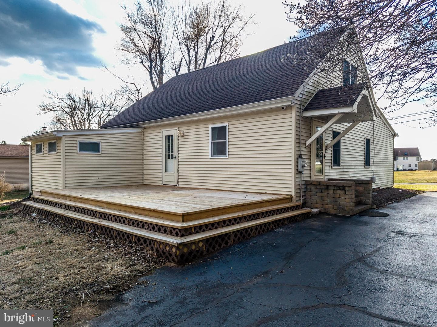 183 Worman Road photo 5