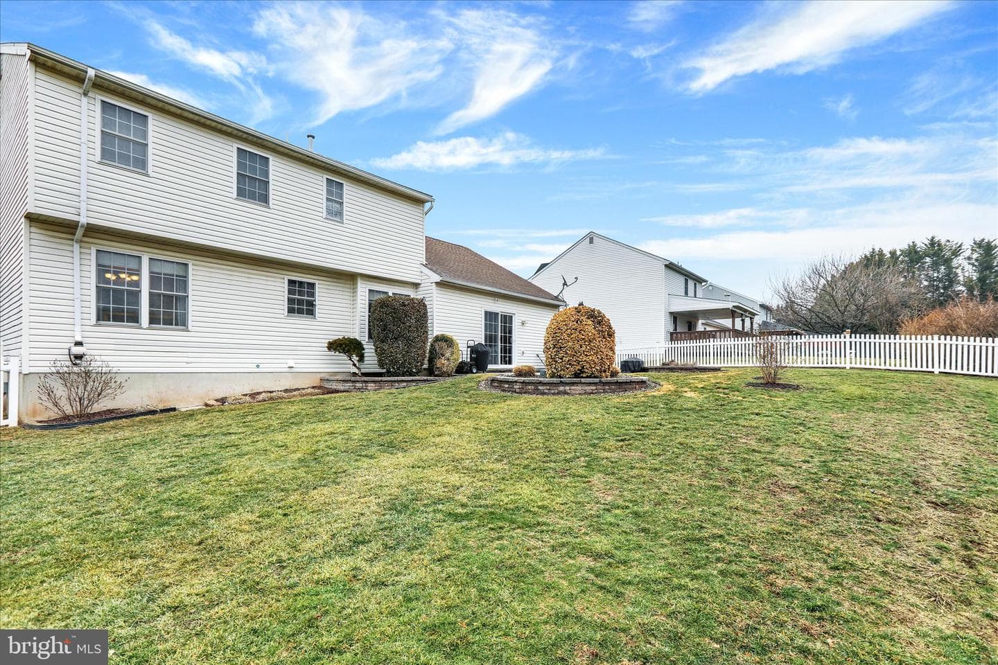 712 Pearl Street photo 35