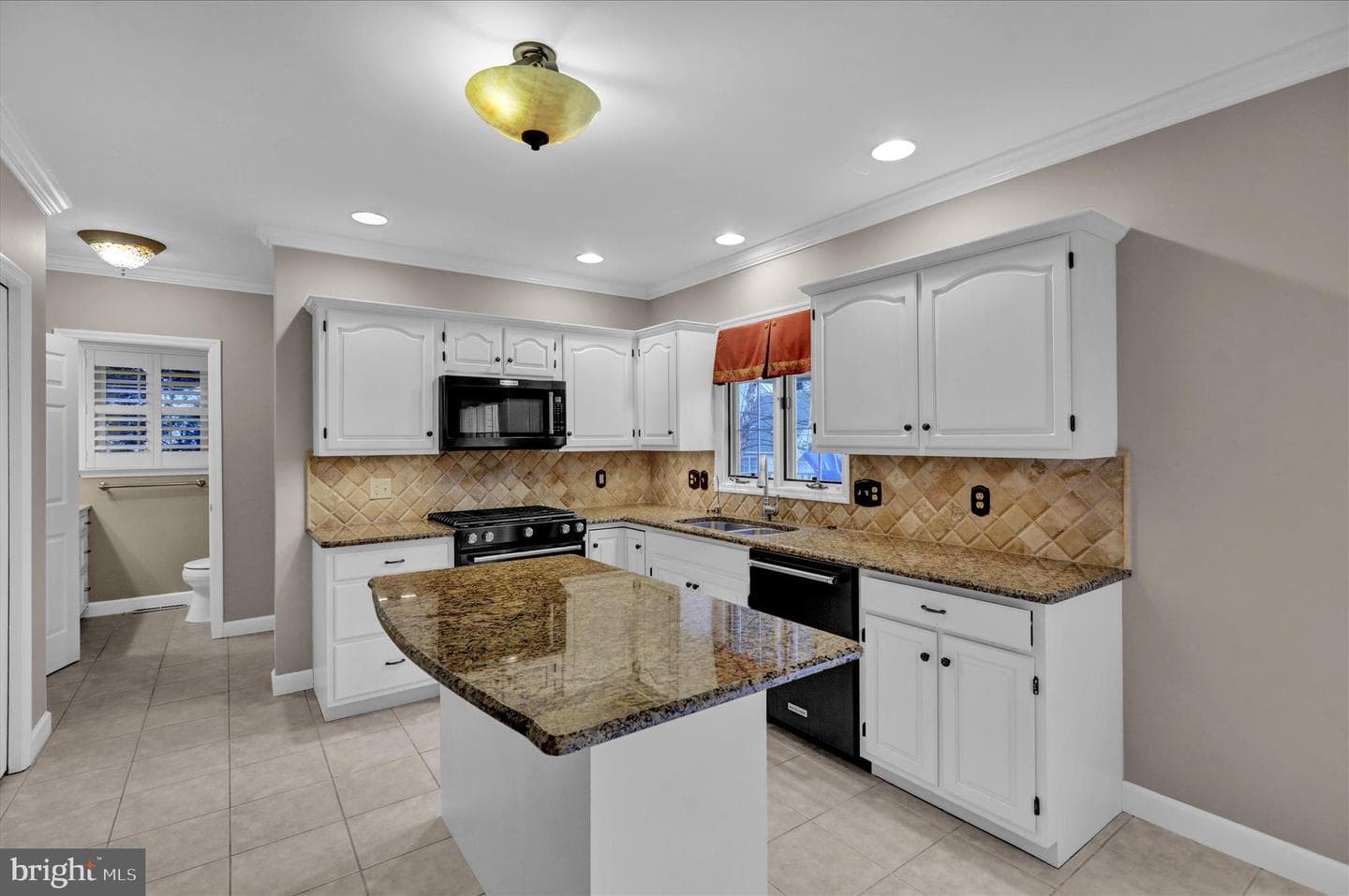 110 New York Avenue photo 13
