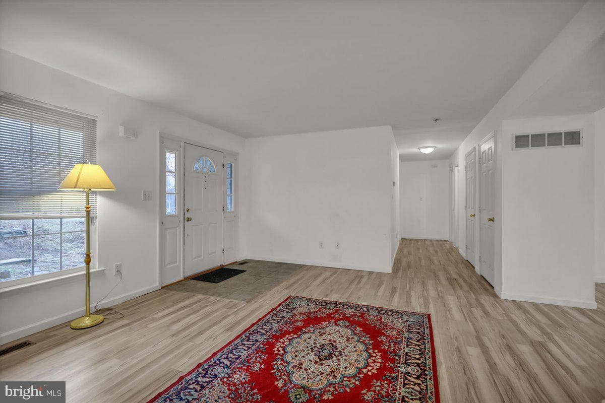 3305 Regency Drive photo 3