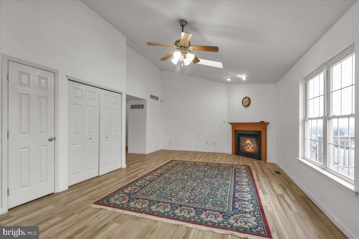 3305 Regency Drive photo 9