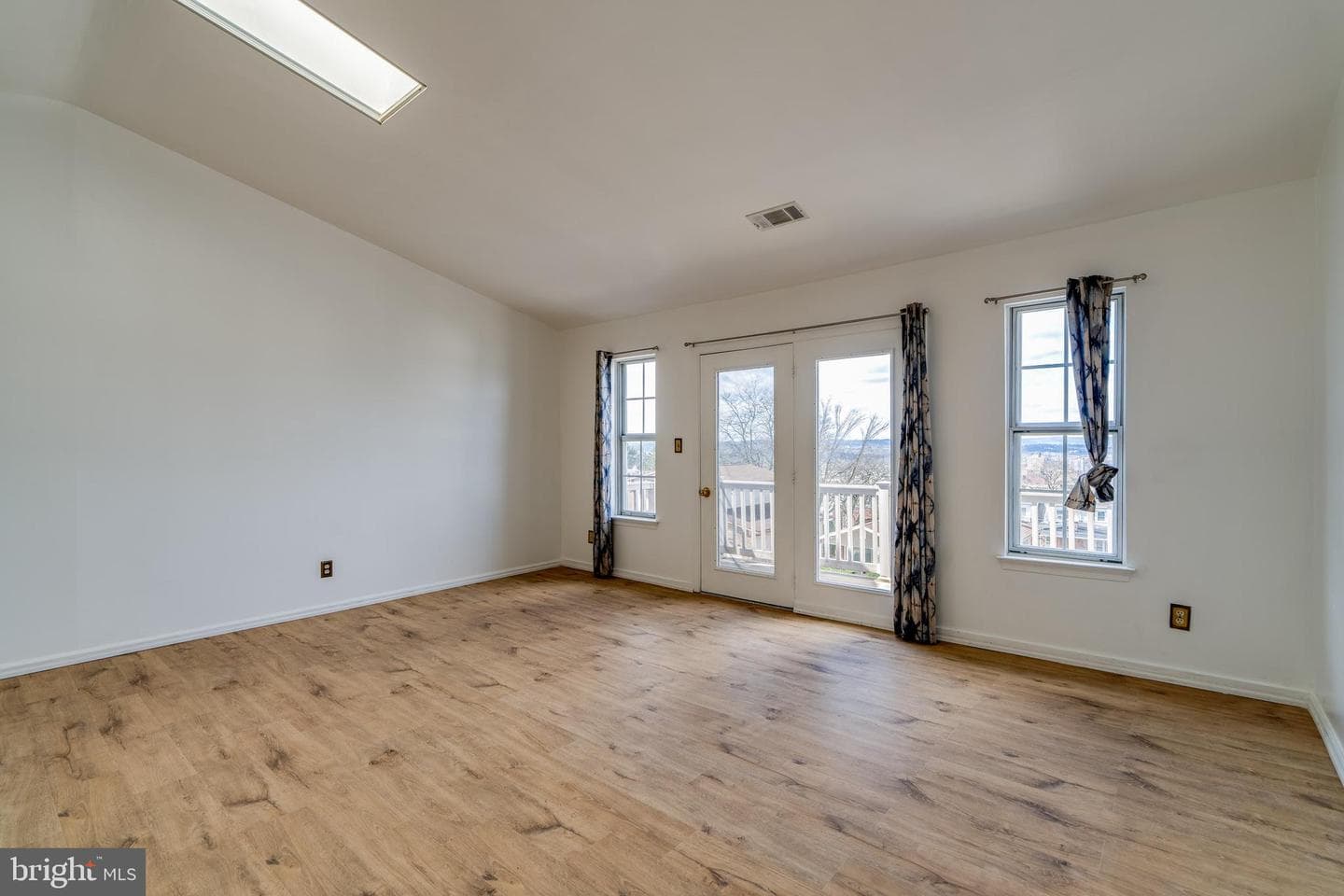 225 N 14th Street photo 6