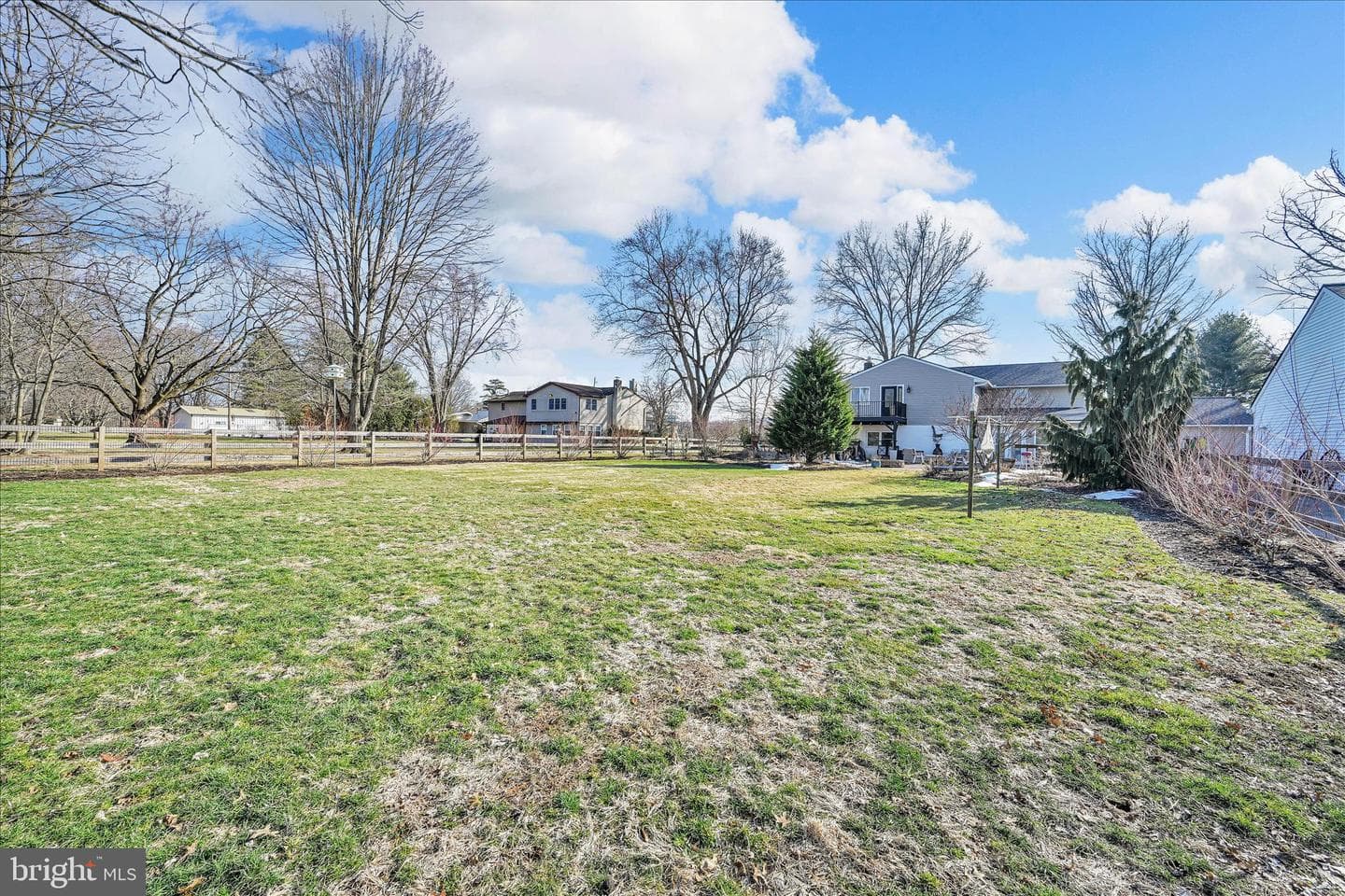 31 Ogden Drive photo 64