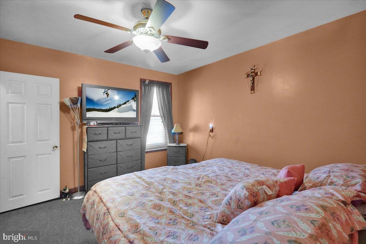 646 Fern Avenue photo 10