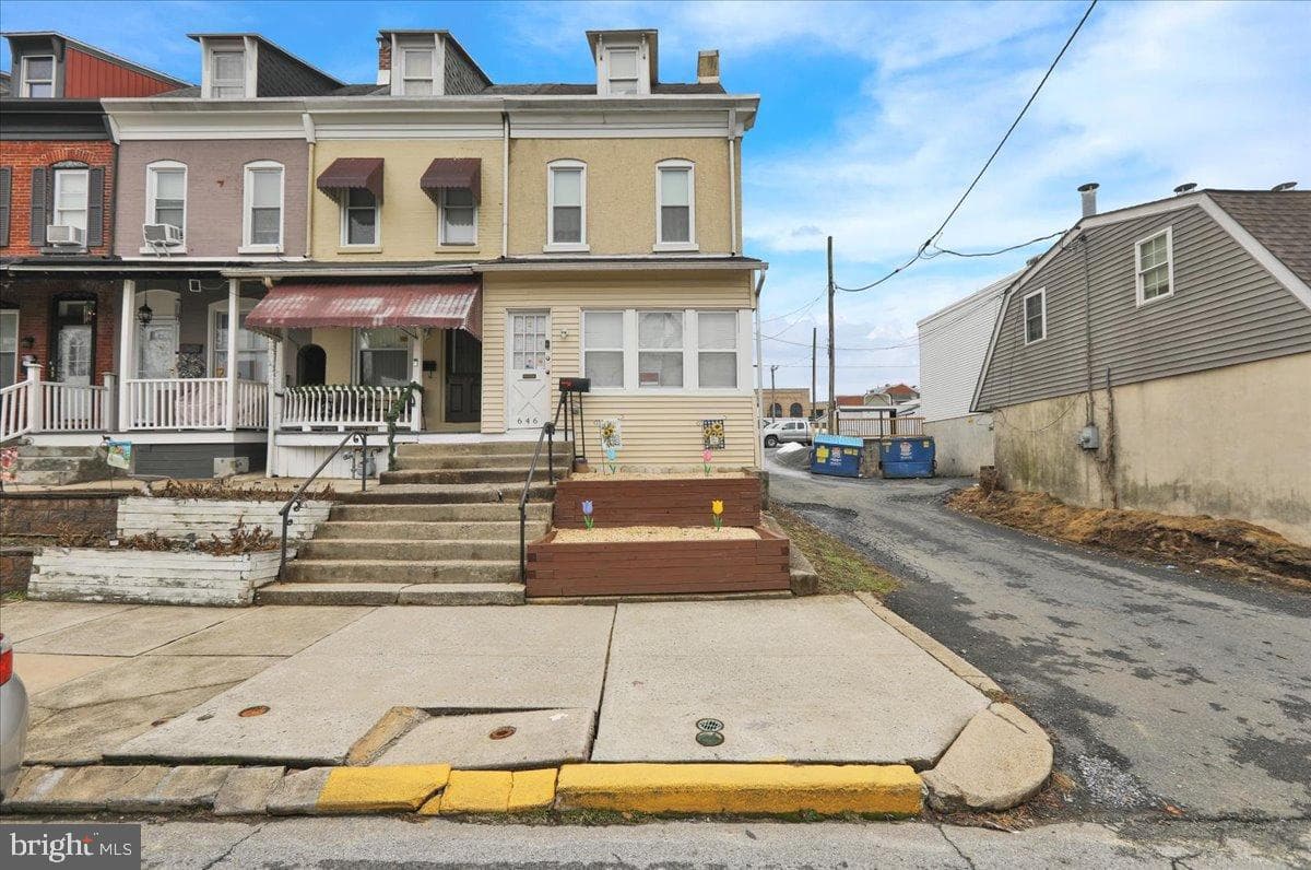 646 Fern Avenue photo 18