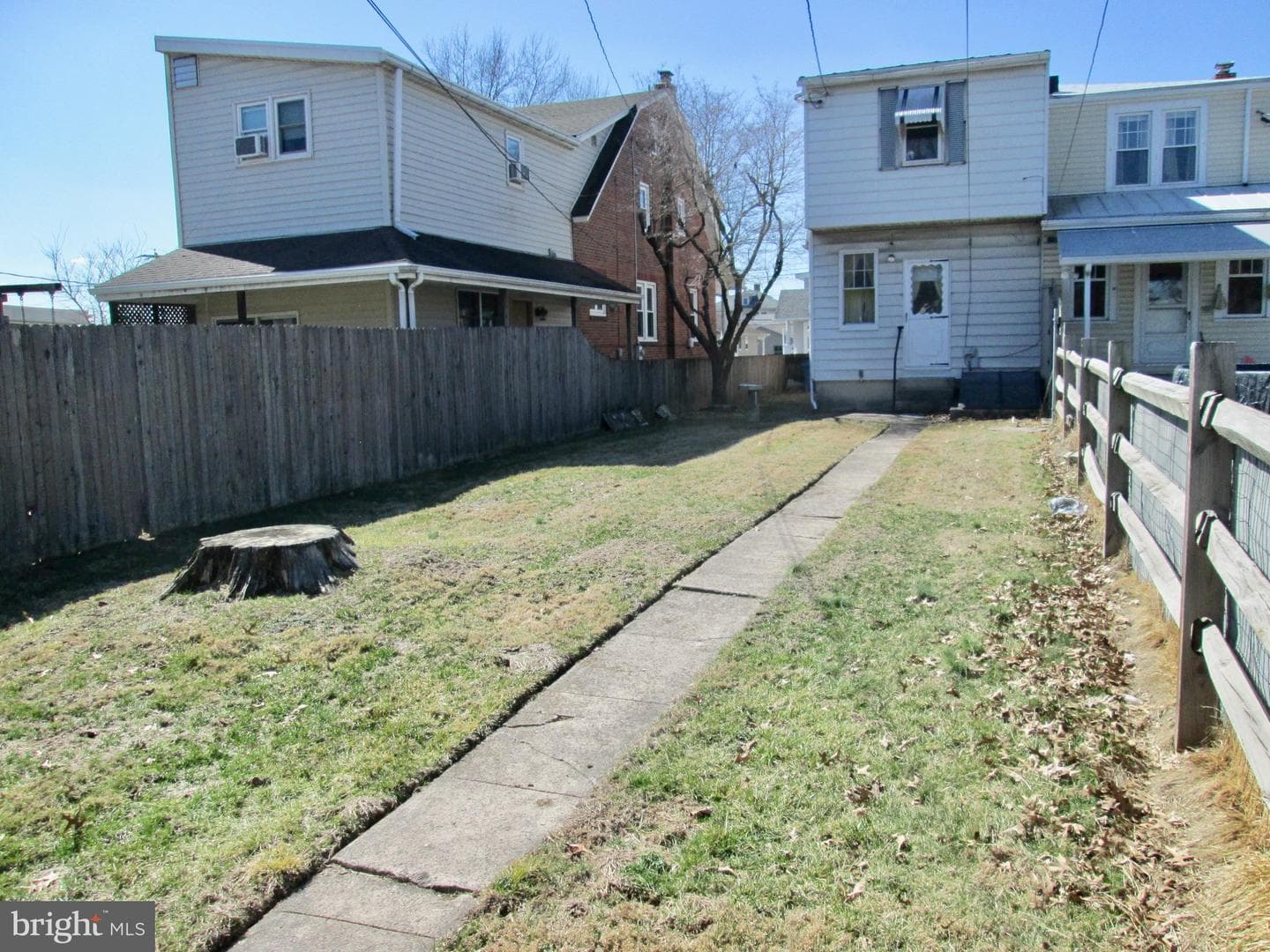 431 Raymond Street photo 47