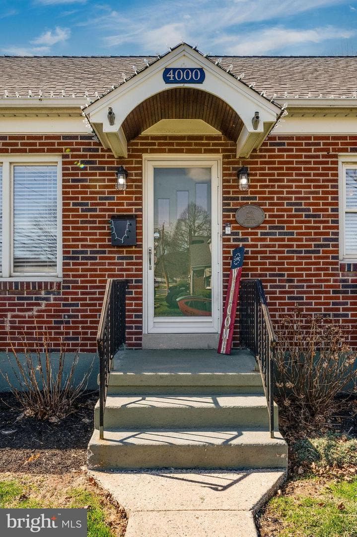 4000 6th Avenue photo 2