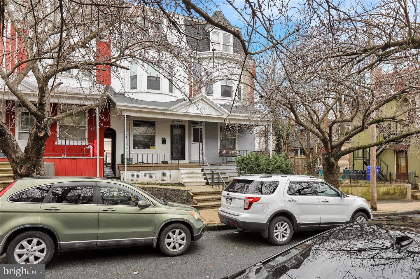 915 Madison Avenue photo 1