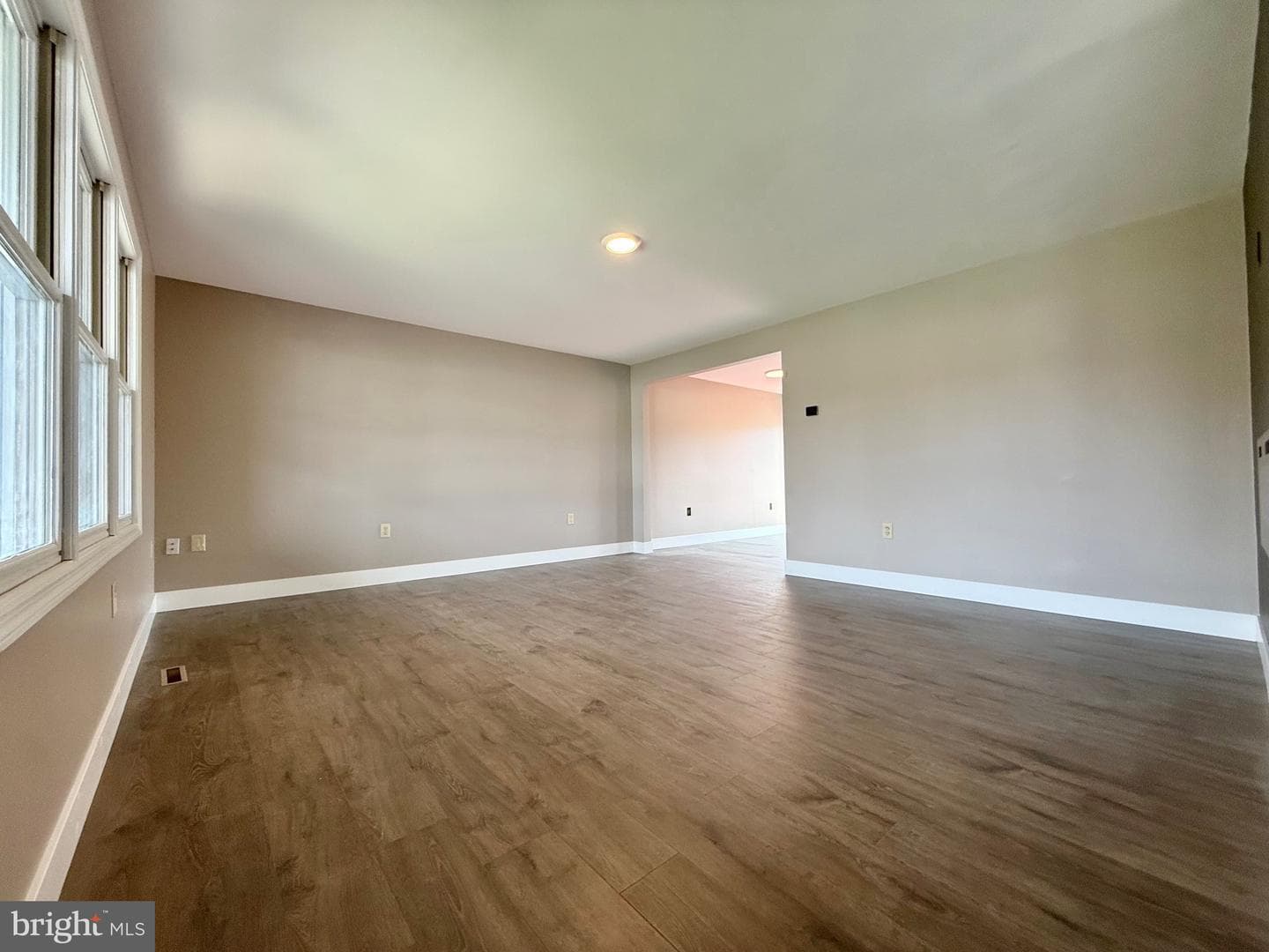 530 Wyatt Drive photo 10