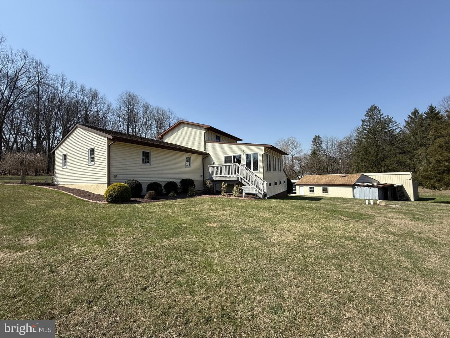 435 Westley Road photo 5