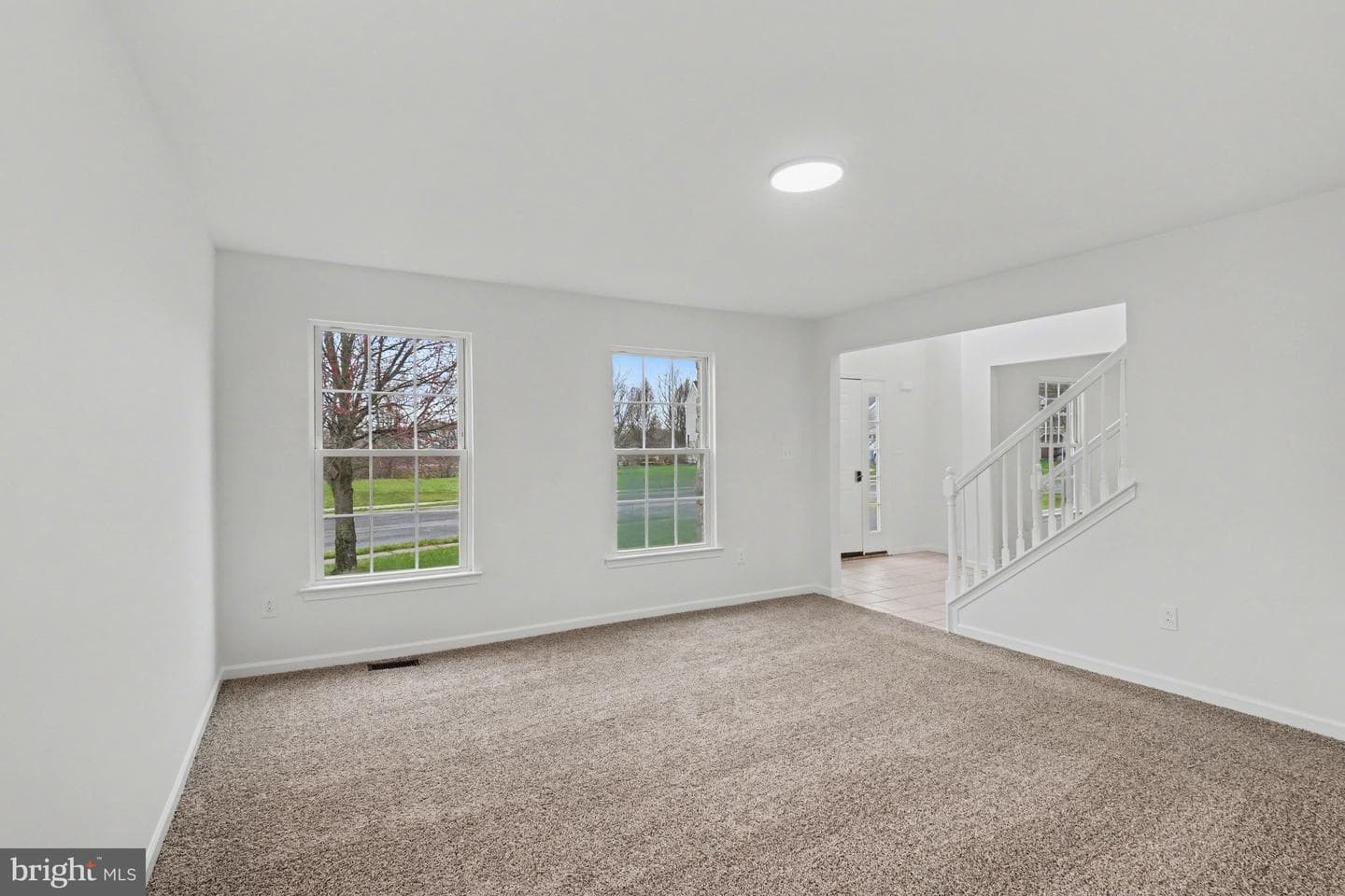 4983 Thornbury Cr photo 12