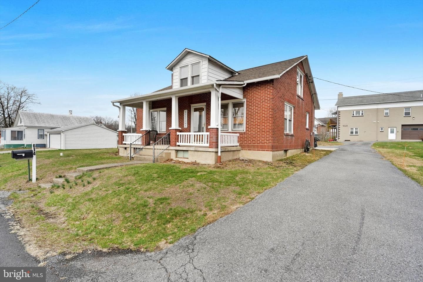 614 Florence Avenue photo 37