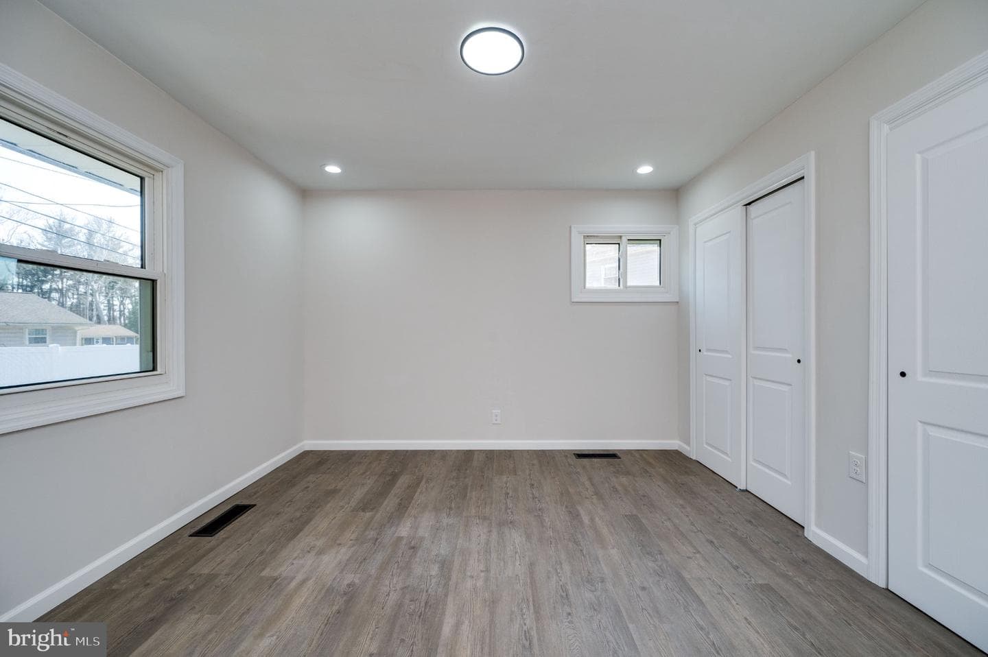 6 Circle Drive photo 29