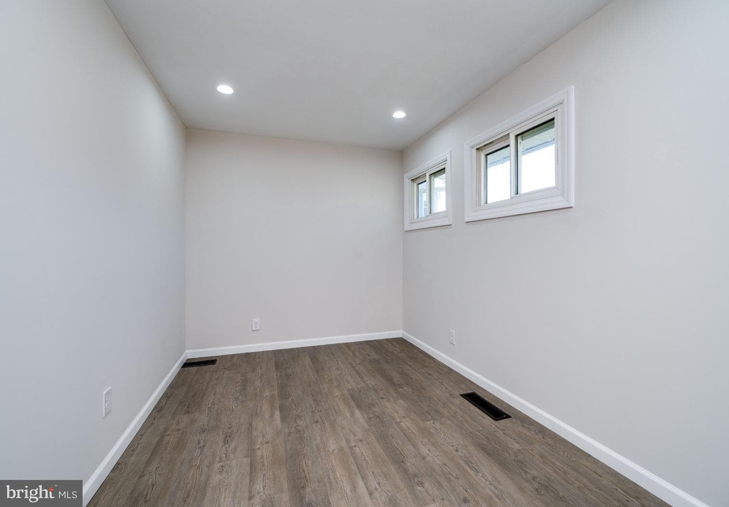 6 Circle Drive photo 34