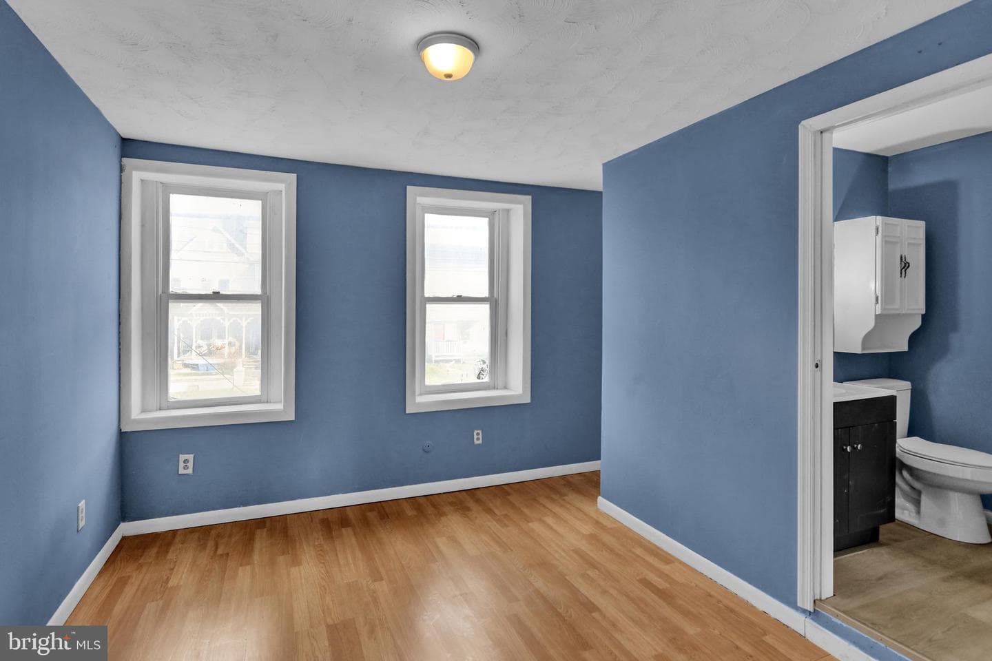70 N Centre Avenue photo 17