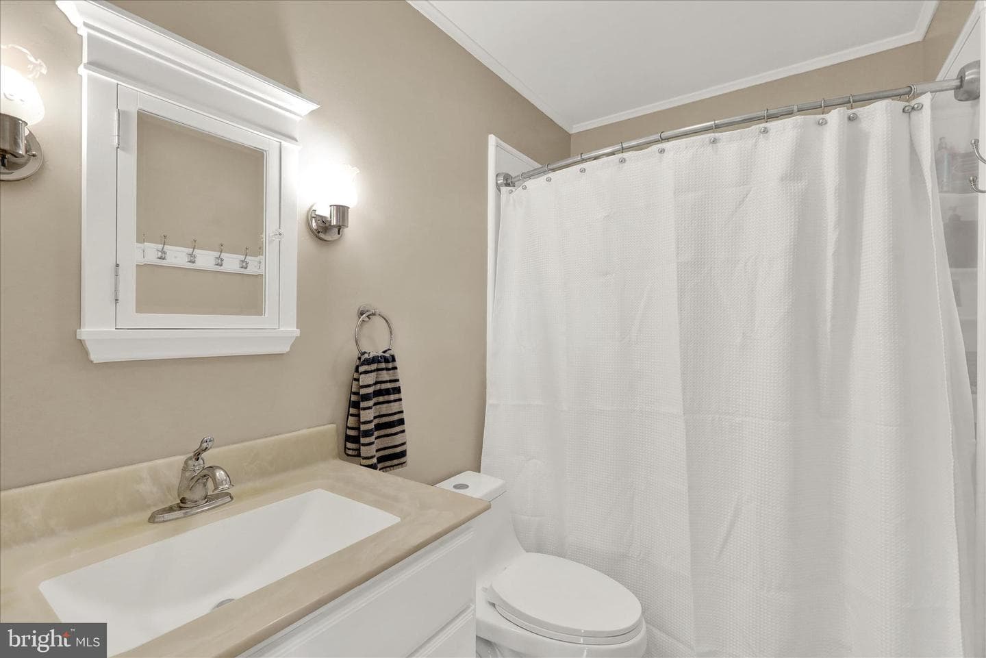 41 Laurel Avenue photo 17