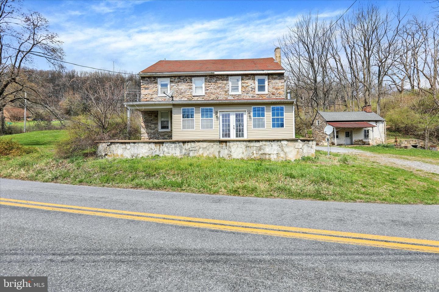405 Oysterdale Road photo 1