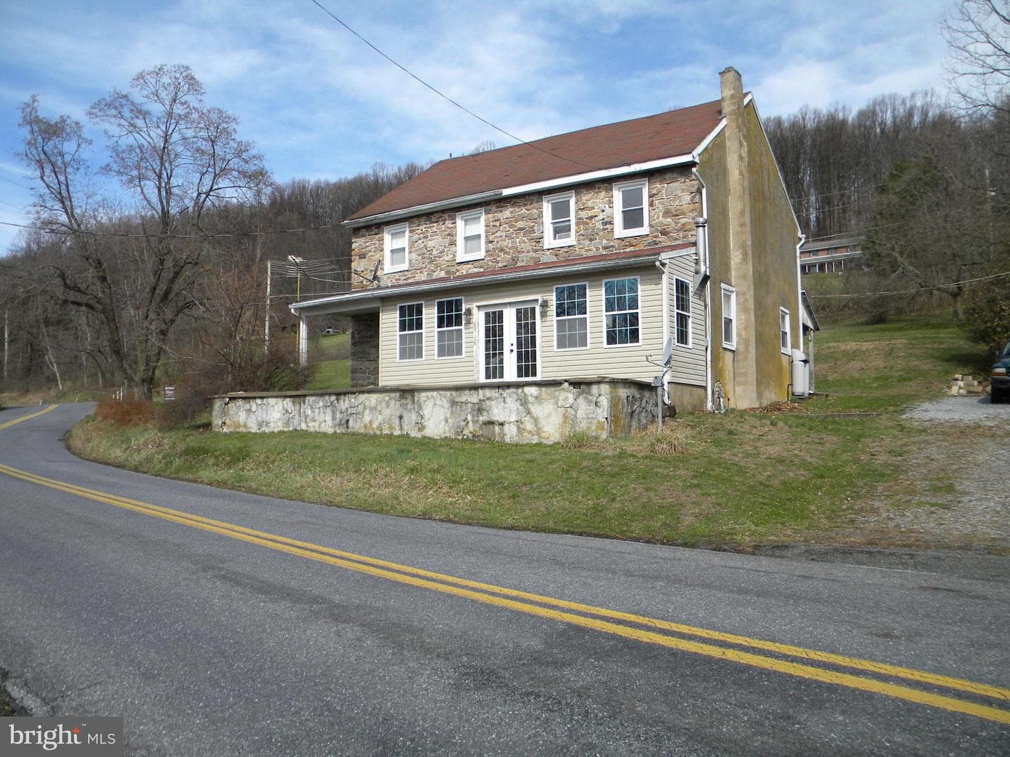 405 Oysterdale Road photo 2