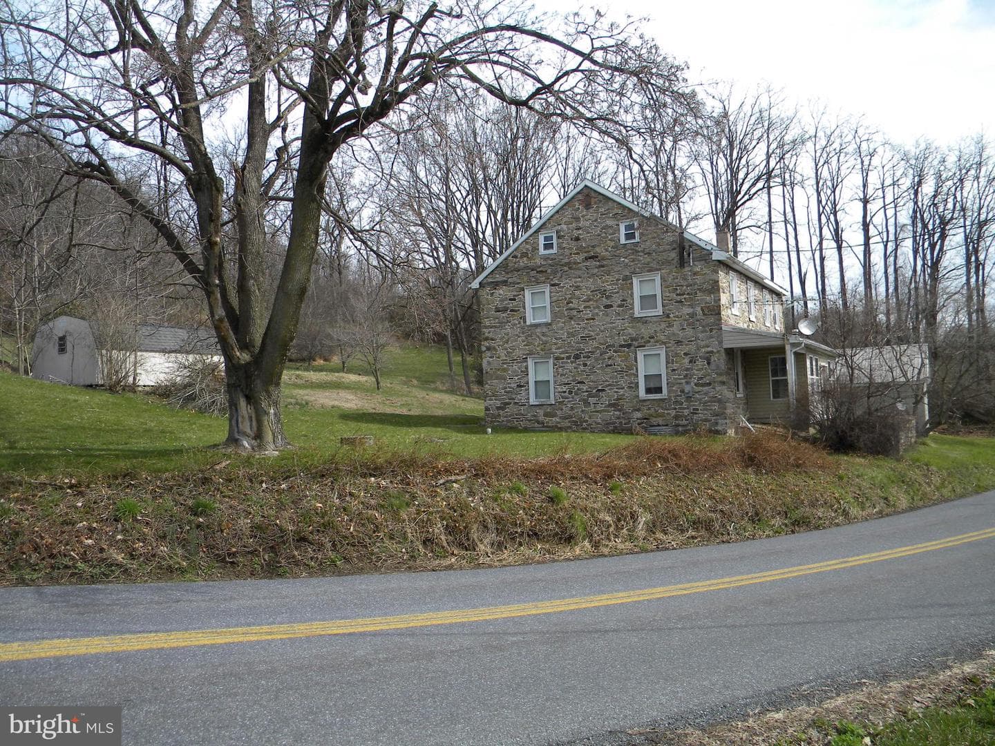 405 Oysterdale Road photo 3