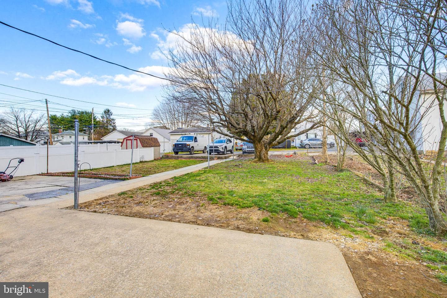 145 Werner Street photo 27