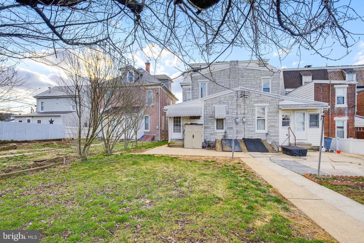 145 Werner Street photo 28