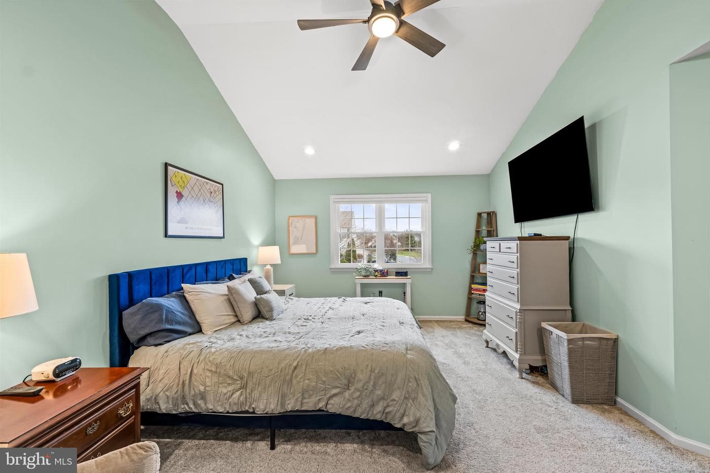 700 Ridge Drive photo 17