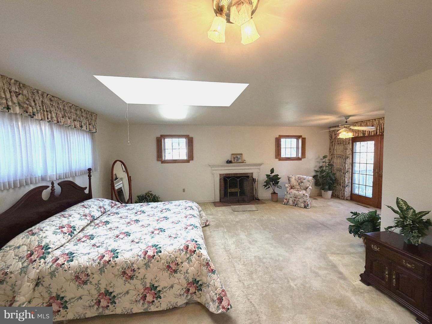 1236 Delaware Avenue photo 19