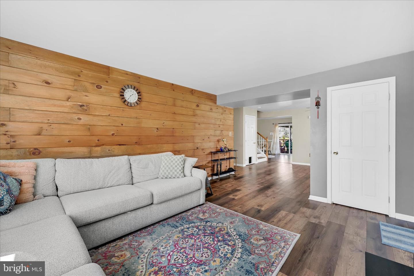 1054 Alexander Drive photo 8