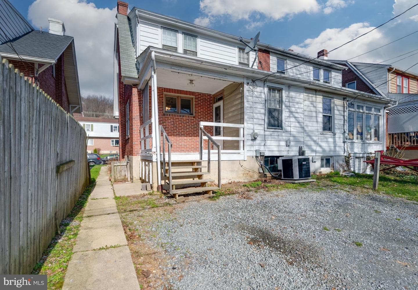 7 Marshall Avenue photo 34