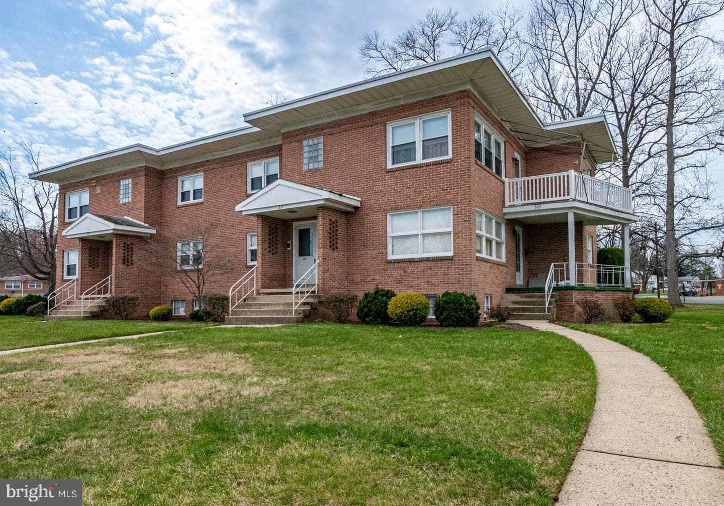 311 Mifflin Boulevard photo 2