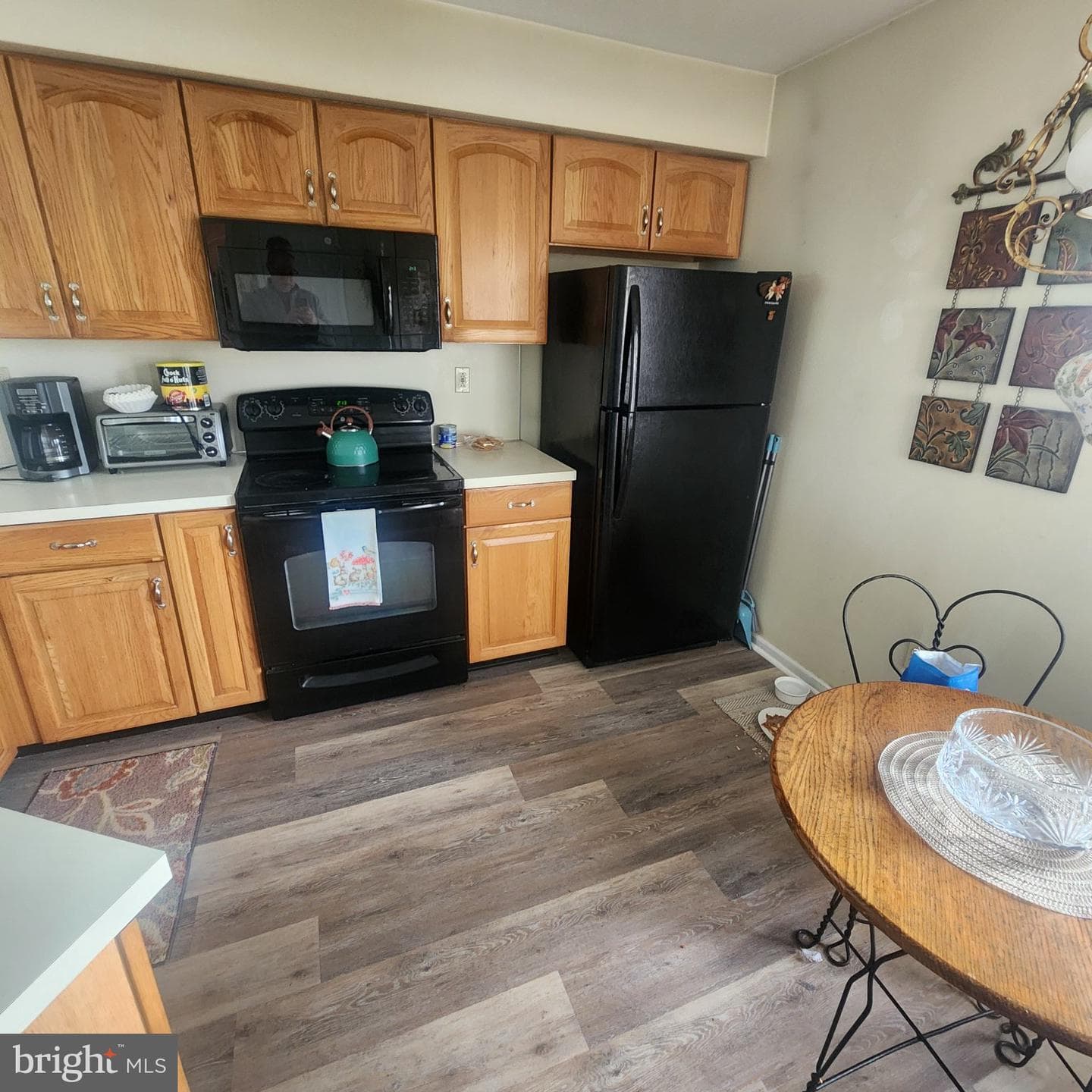 701 Lexington Way photo 6