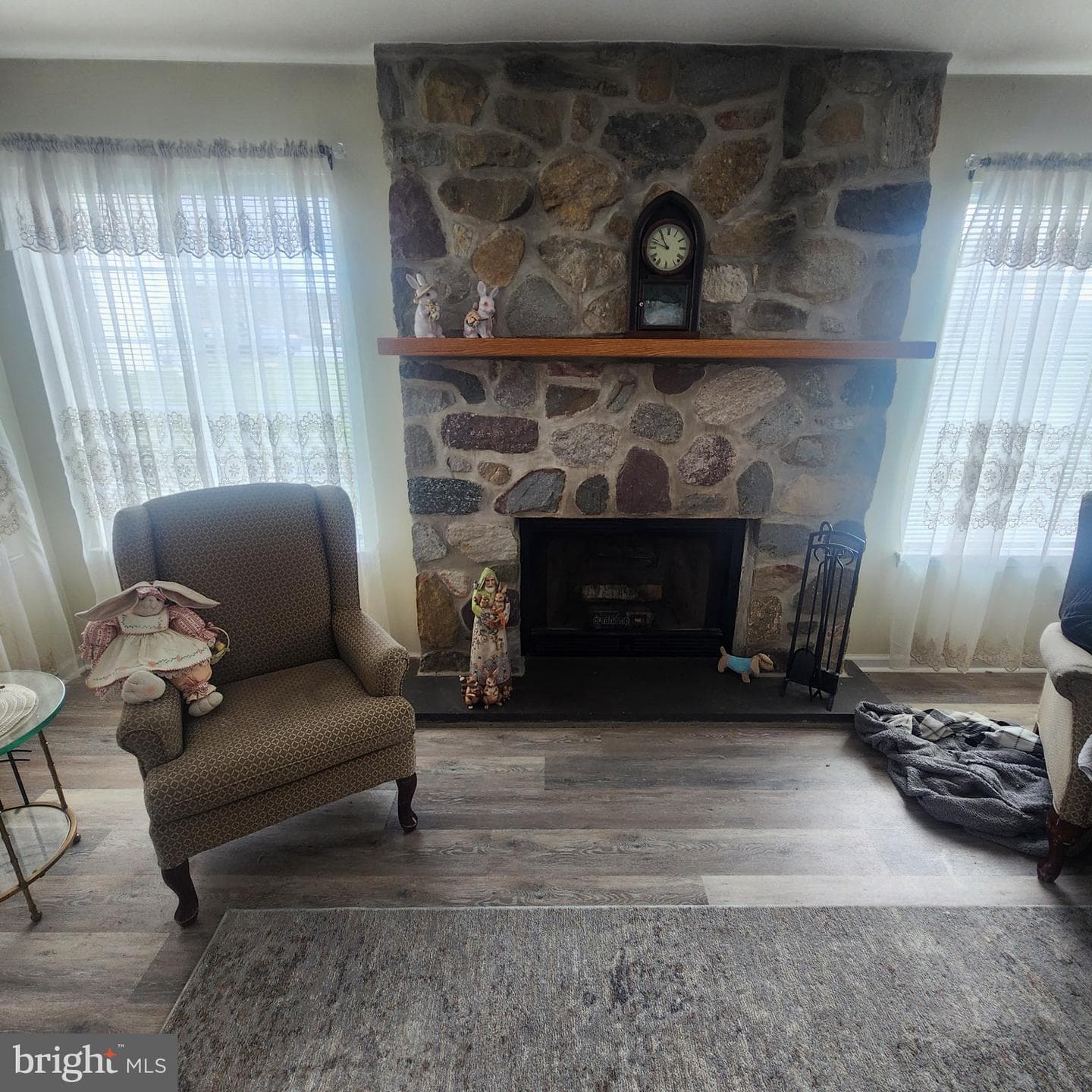 701 Lexington Way photo 9
