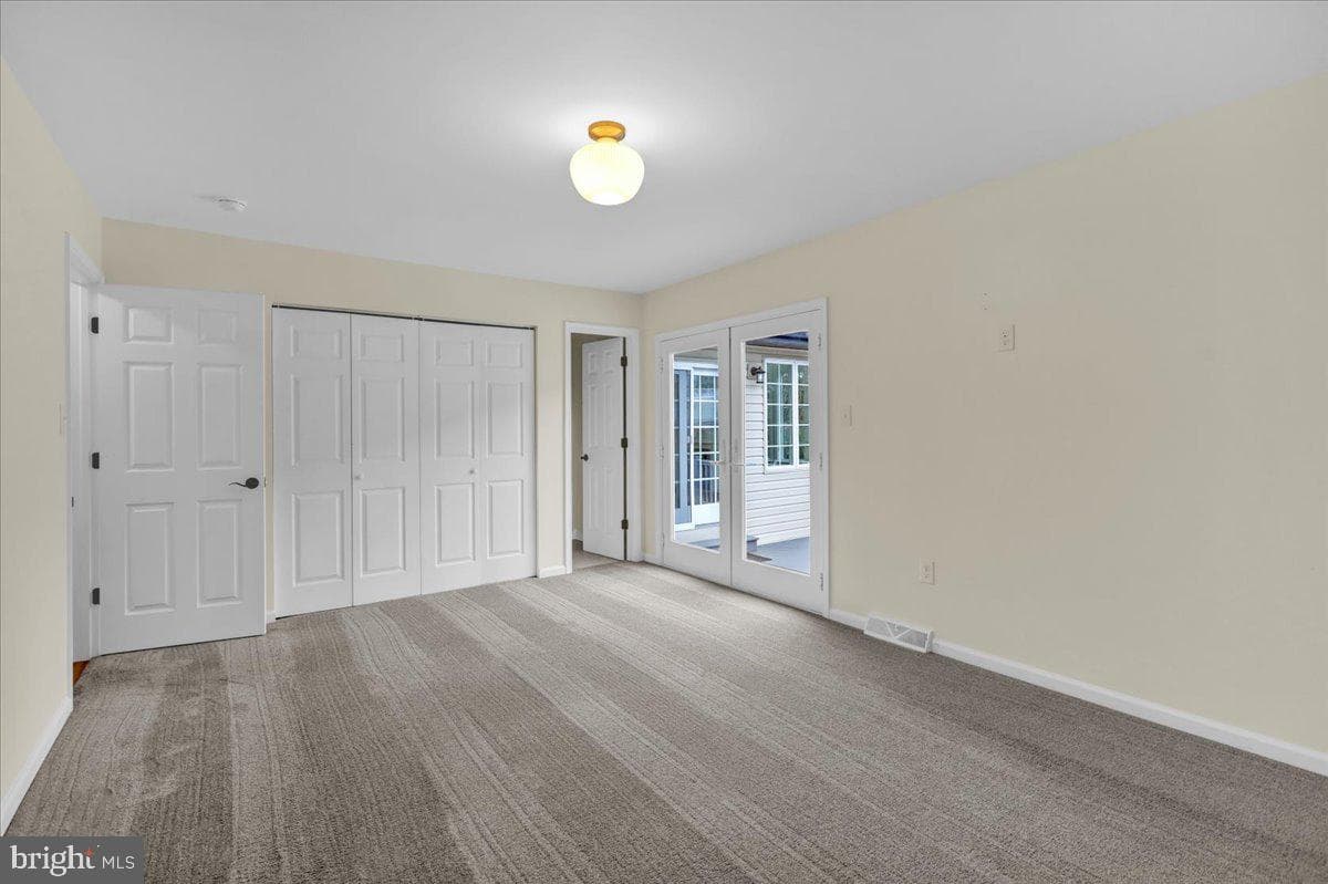 2 Courtleigh Place photo 13