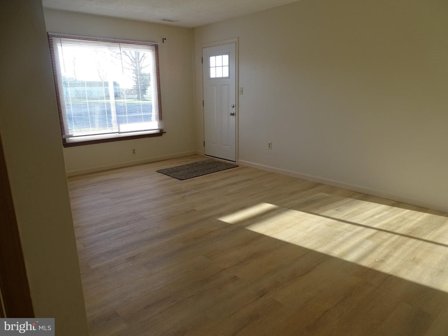 711 Hill #d photo 4