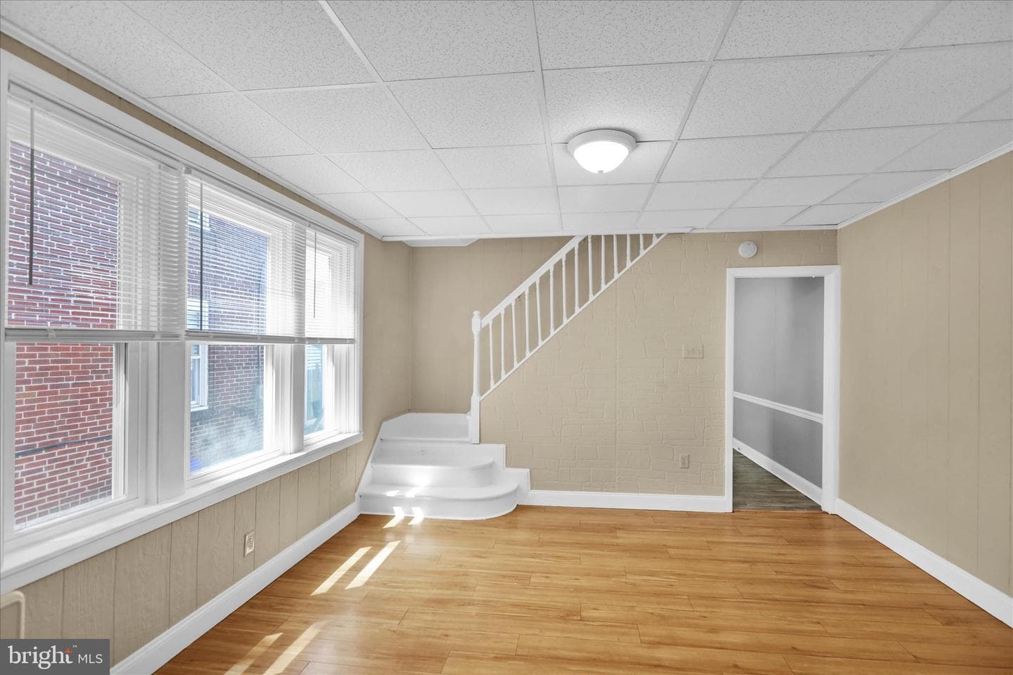 613 Crescent Avenue photo 11