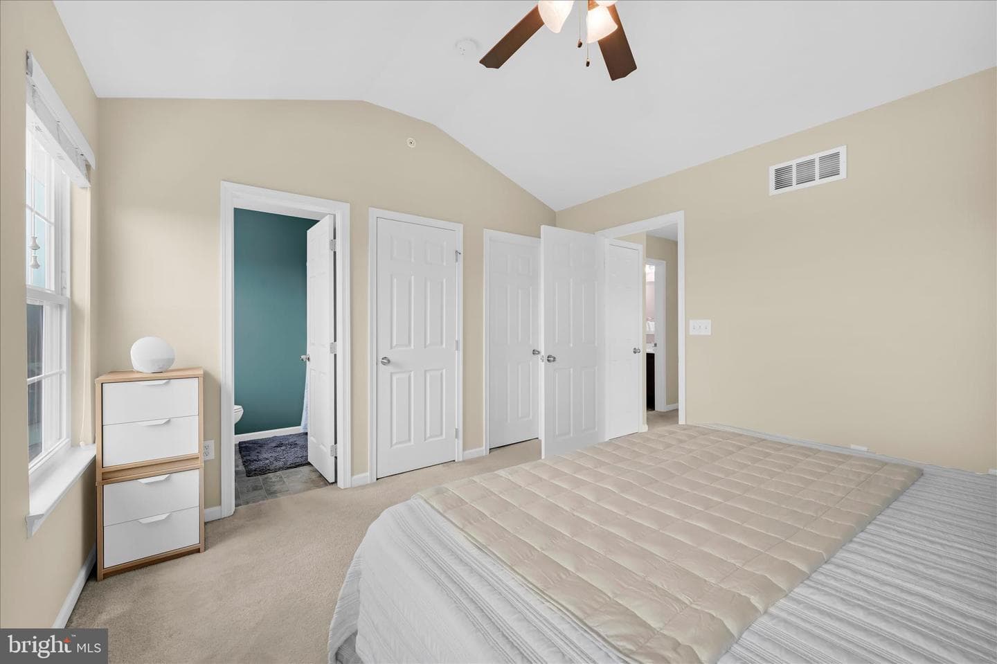 901 Heather Way photo 15