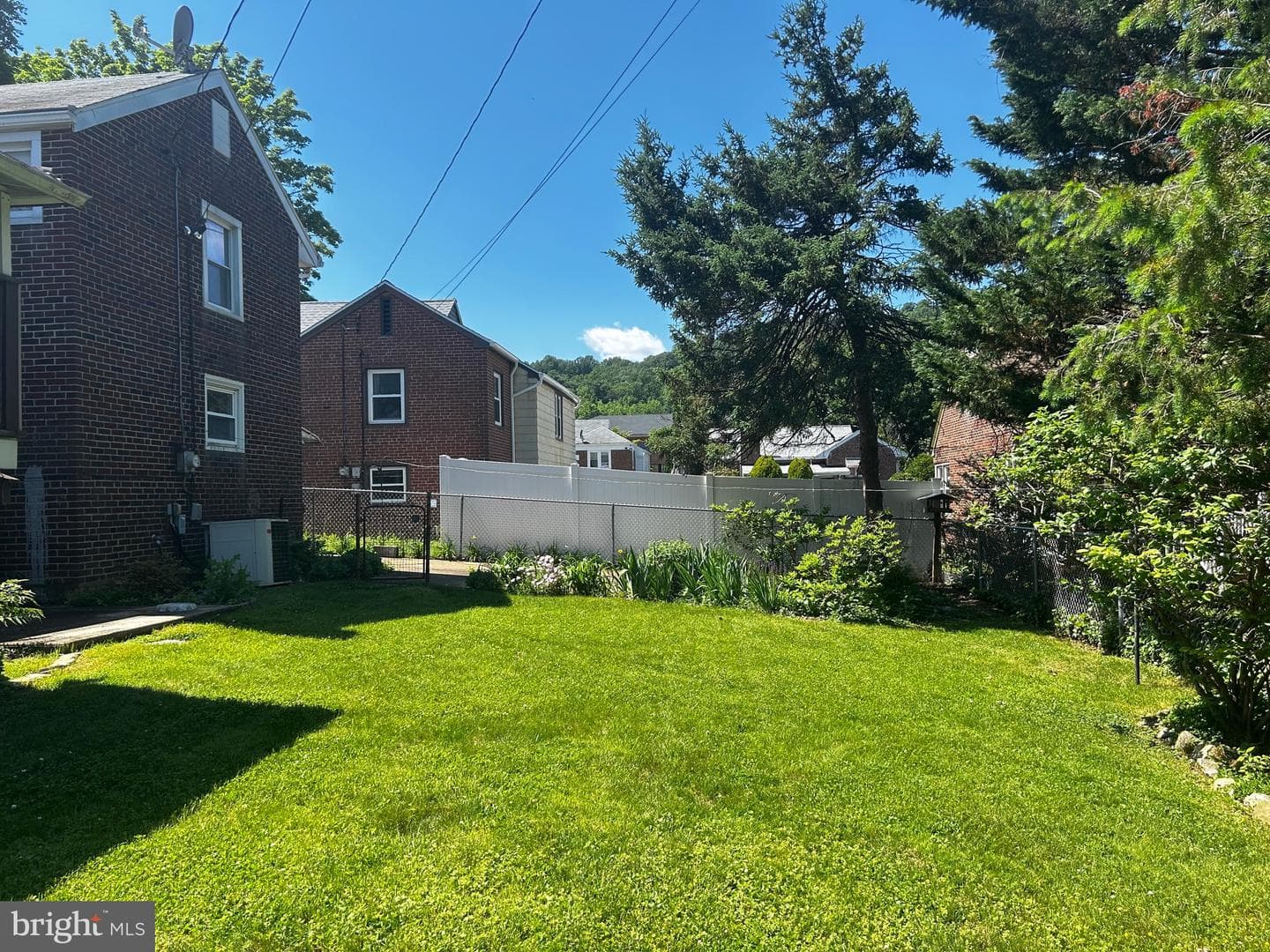 2507 Park Street photo 36