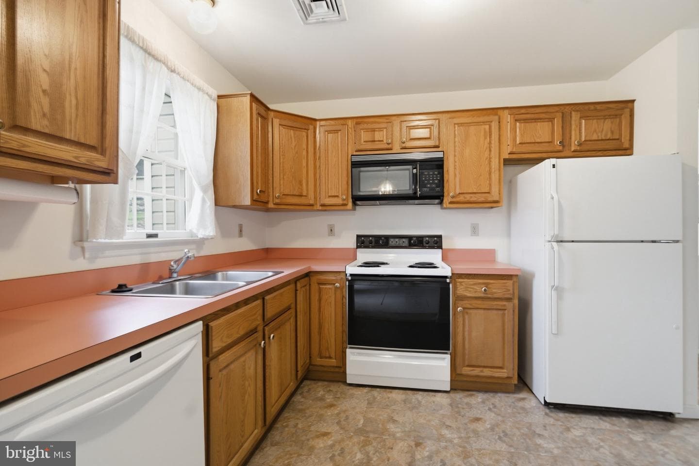 3257-C Garfield Avenue photo 9