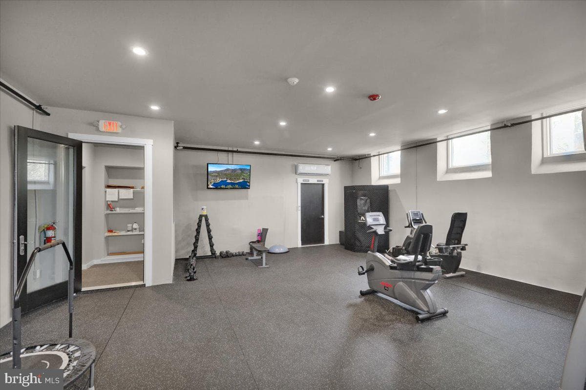 1100 Belmont Avenue #2 West photo 27