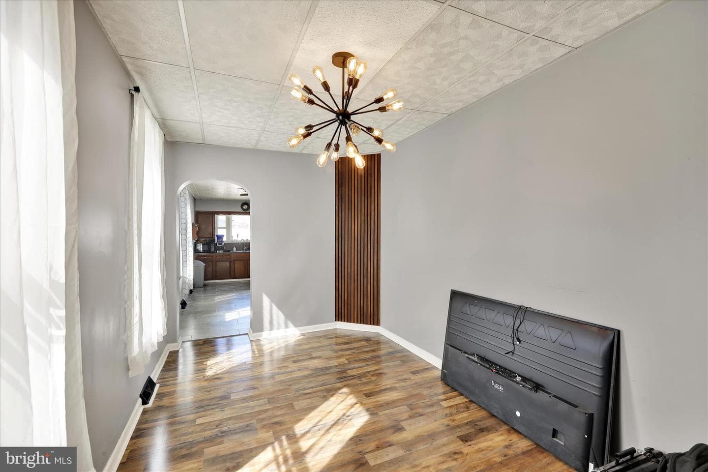 209 Franklin Street photo 12