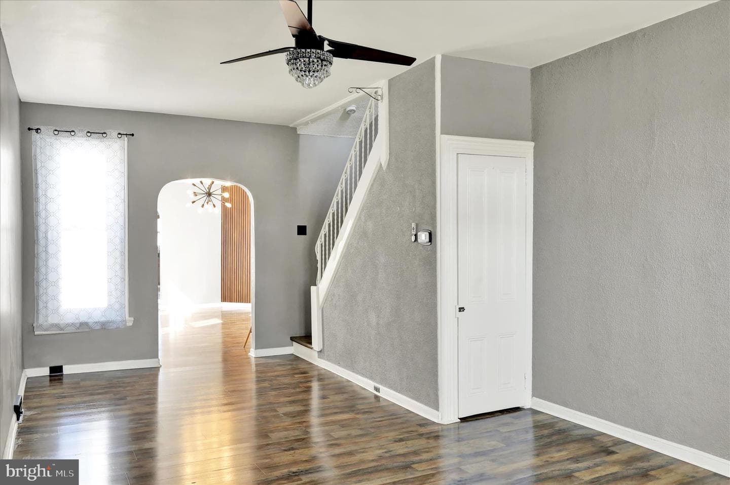 209 Franklin Street photo 9